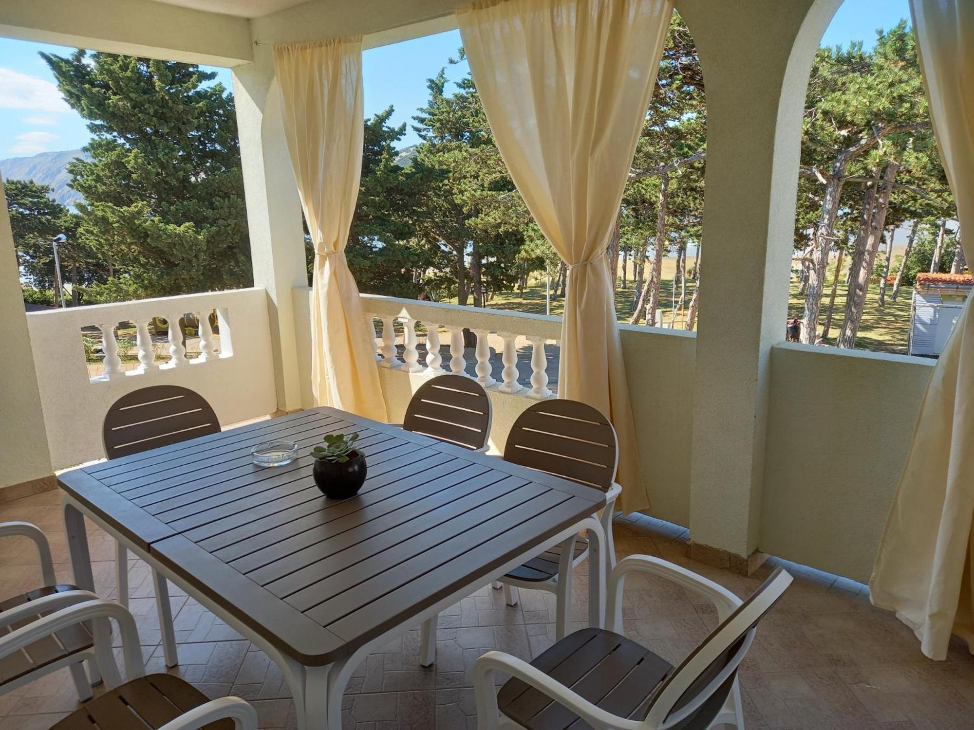Apartmani Ivana Lopar Oda fotoğraf
